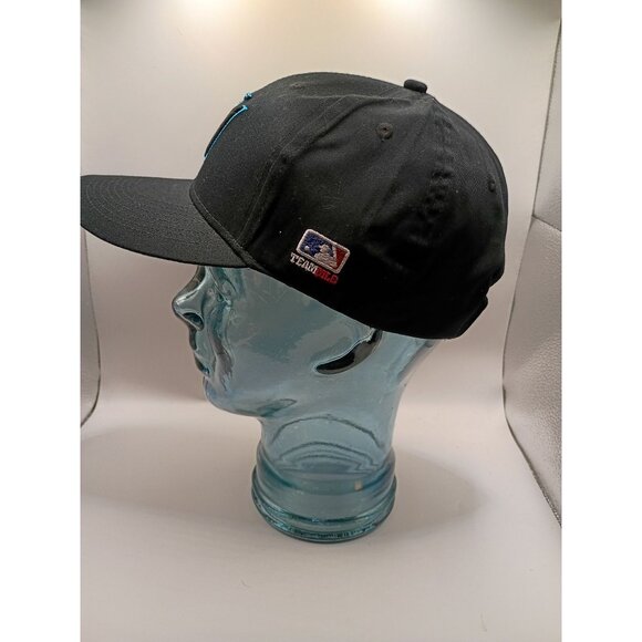 Miami Marlins MLB Black Adjustable Baseball Cap Hat Embroidered Logo - Picture 3 of 9